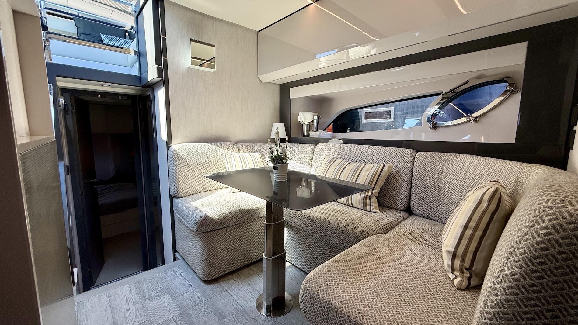 2018 PERSHING 5X 